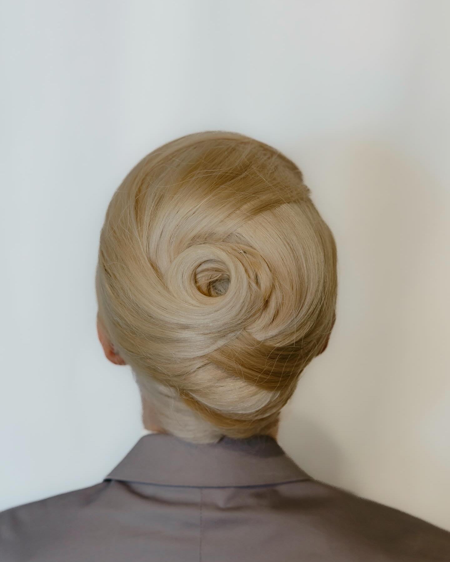 Vintage updo by Alayna Aanerud